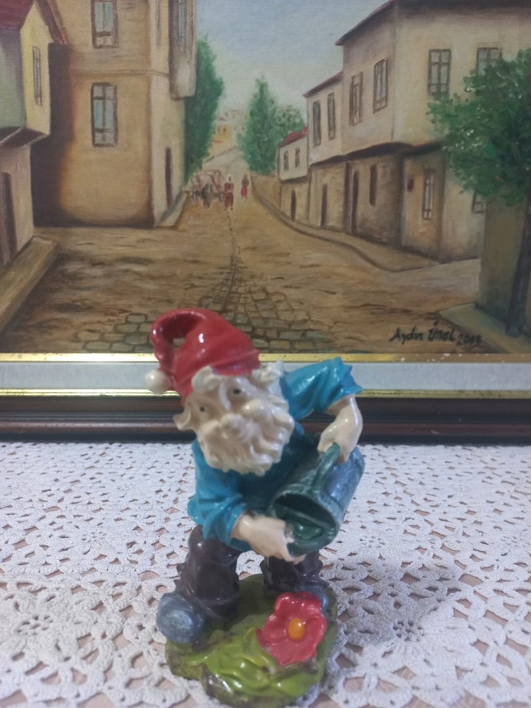 Koleksiyonluk & Nostaljik Vintage Sert Poliserin-Reçine 6 Parça.. - 5
