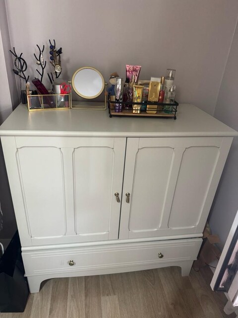 ikea lommarp dolap