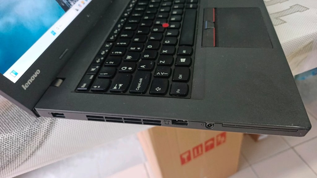 THINKPAD L450 i7 5.nesil 2gb harici ekran kartı - 3