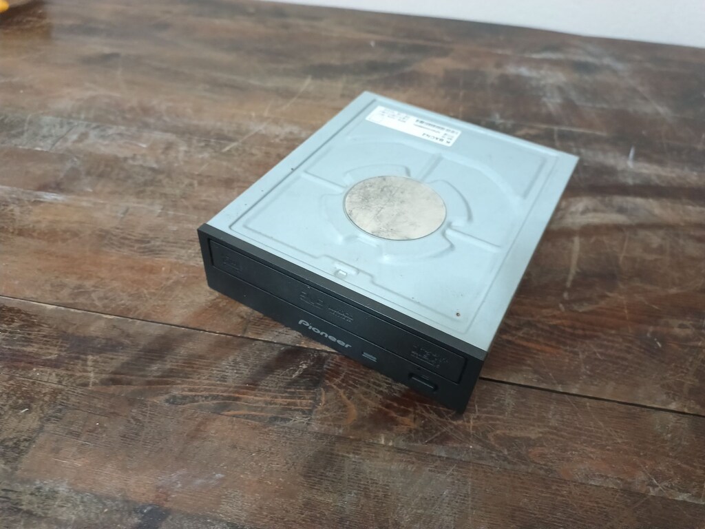 DVD rw yazıcı okuyucu Model: Pioneer DVR-S19LBK - 3