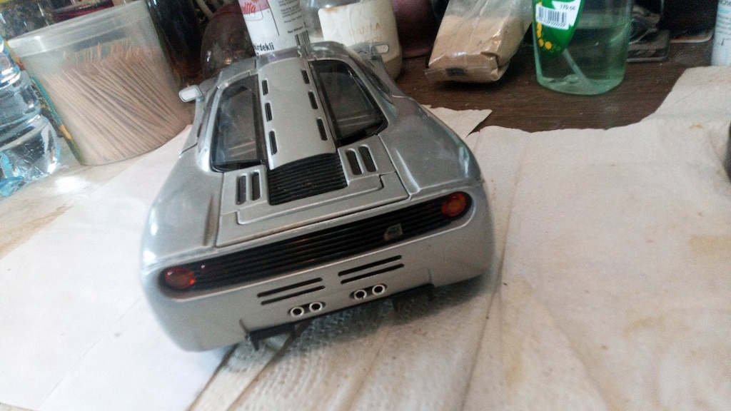 1/18 Maisto 1993 MC Laren - 4