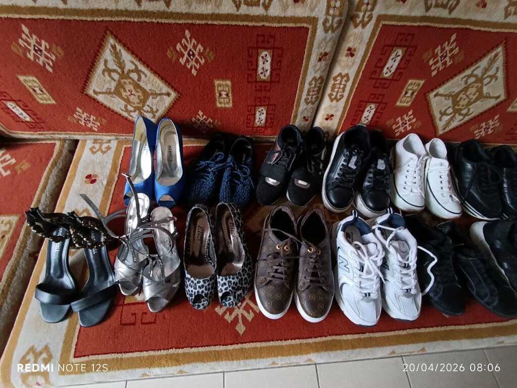 bayan Spor ayakkabı hepsi 36 numara tane fiyatı 250 TL - 4