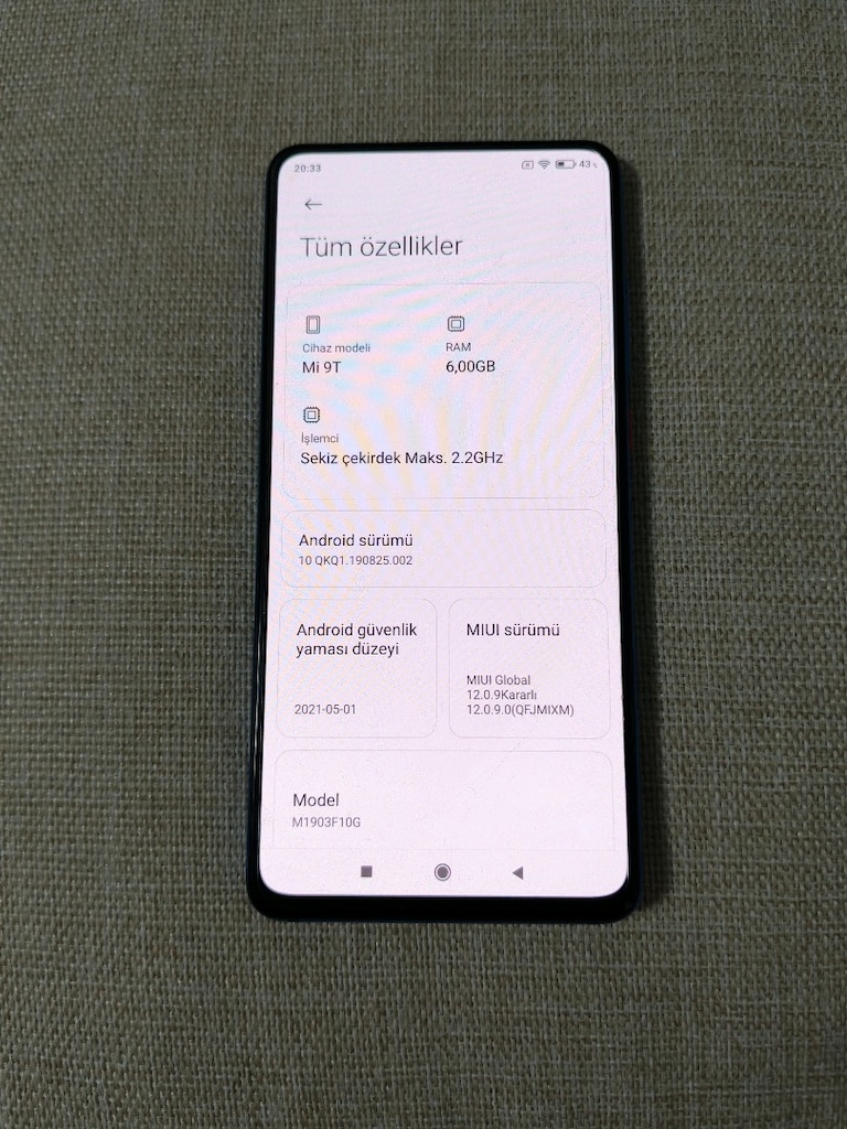 Xiaomi Mi 9T 128gb hafiza 6gb rem düz redmi modeli degildir son 4000tl - 4