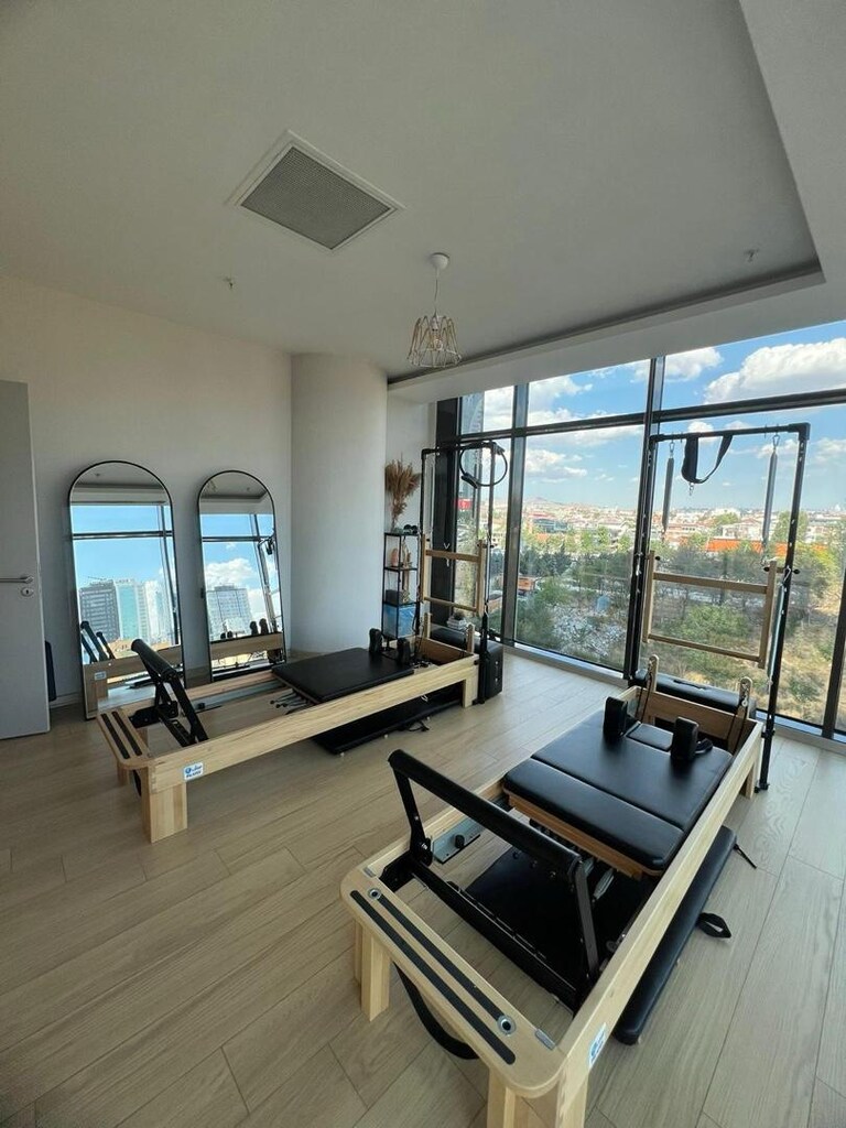 reformer pilates , aletli pilates , cadillac . chair , barel spine co - 6