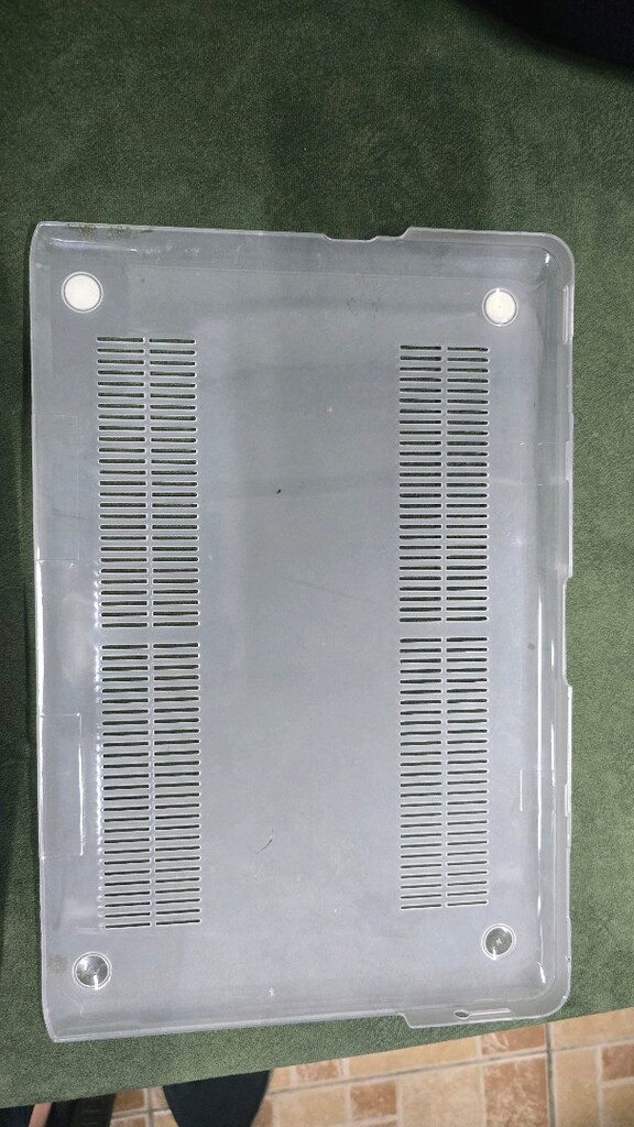 Microcase Zore MacBook Pro 15.4” Beyaz Koruyucu Kılıf - 3
