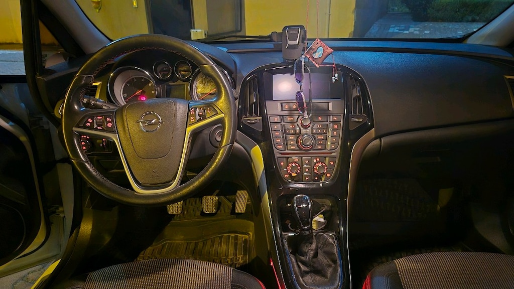Degişensiz Sanruflu Opel Astra J Cosmo 1.6 Dizel 136 HP Ful+Ful - 9