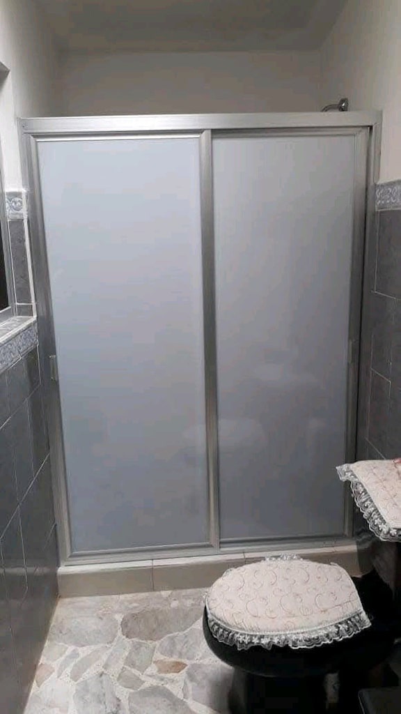 DUŞAKABİNDE FIRSAT - 18