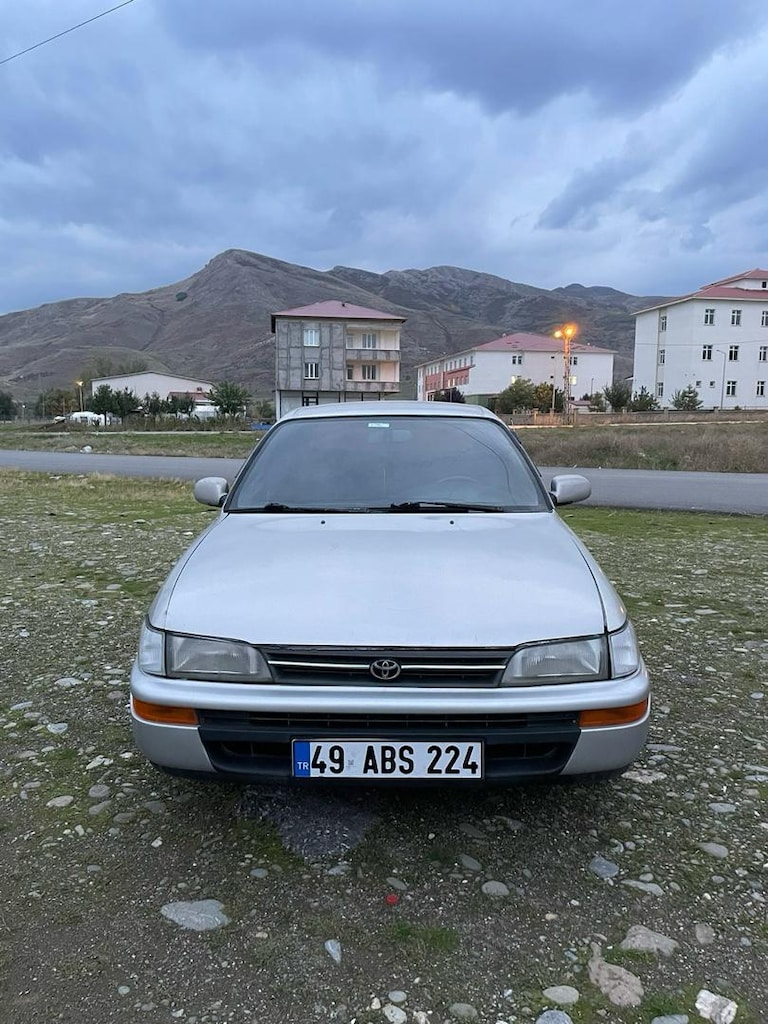 Toyota Corolla 1997 1.6 GLİ Efsane Kasa - 4