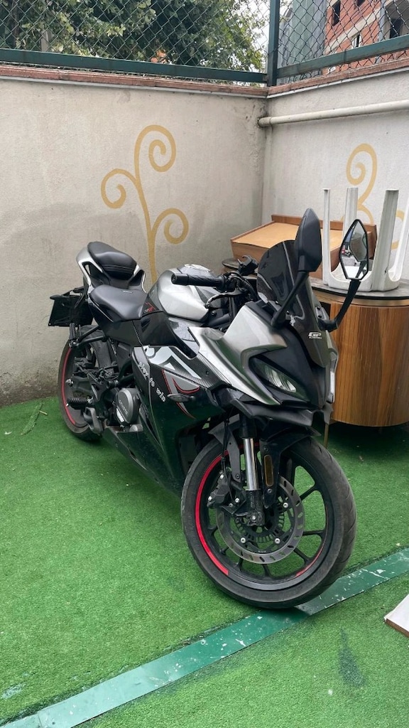 CFMOTO 250SR - 6
