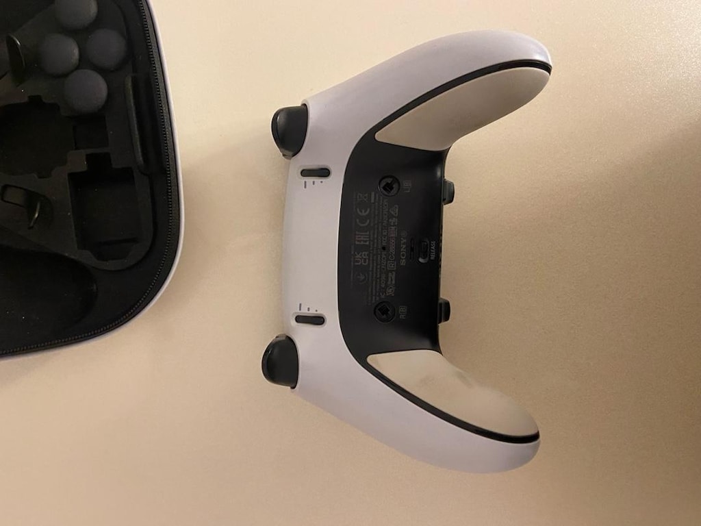 PlayStation Dualsense edge kol - 3