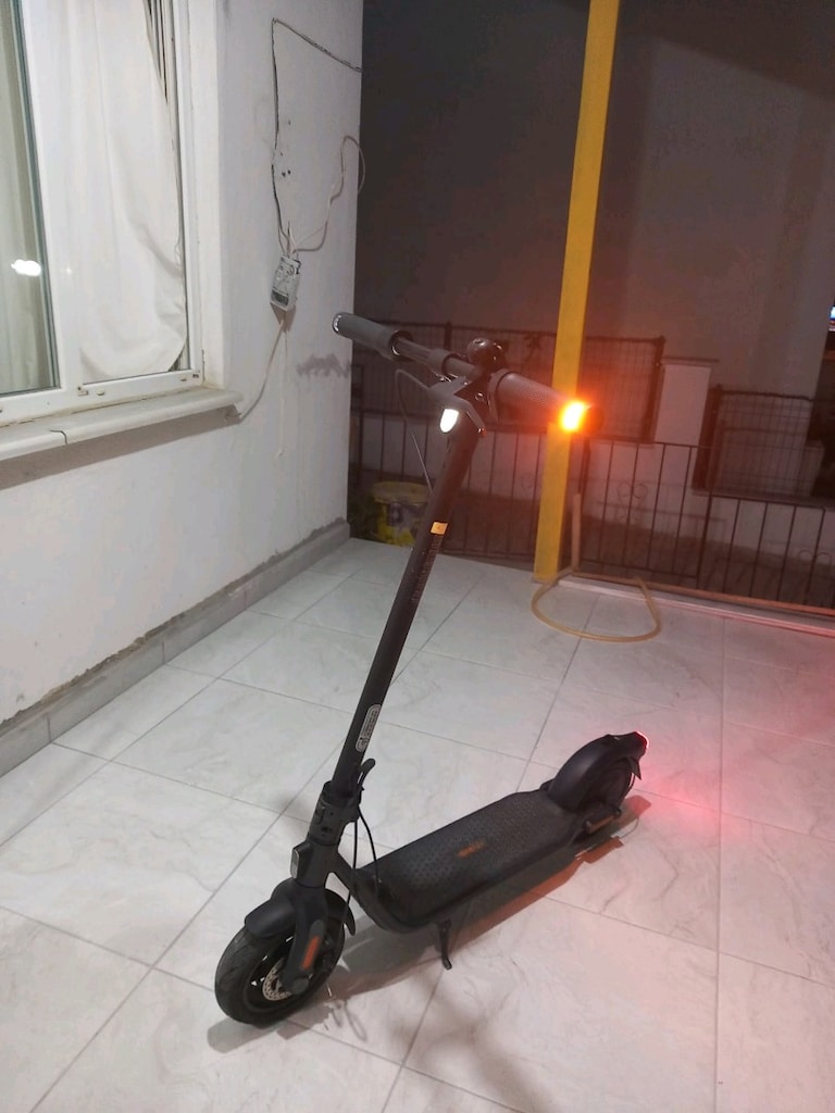 Segway Ninebot F2 Kickscoother - 3