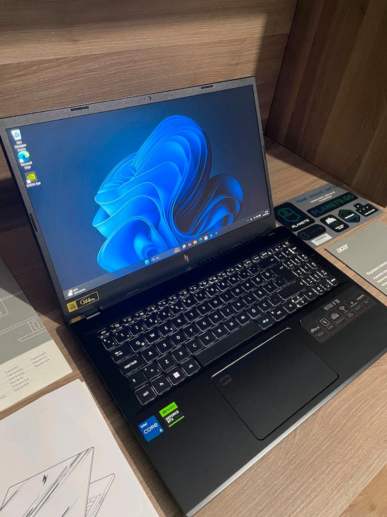 Tertemiz Acer Nitro Gaming laptop - 2