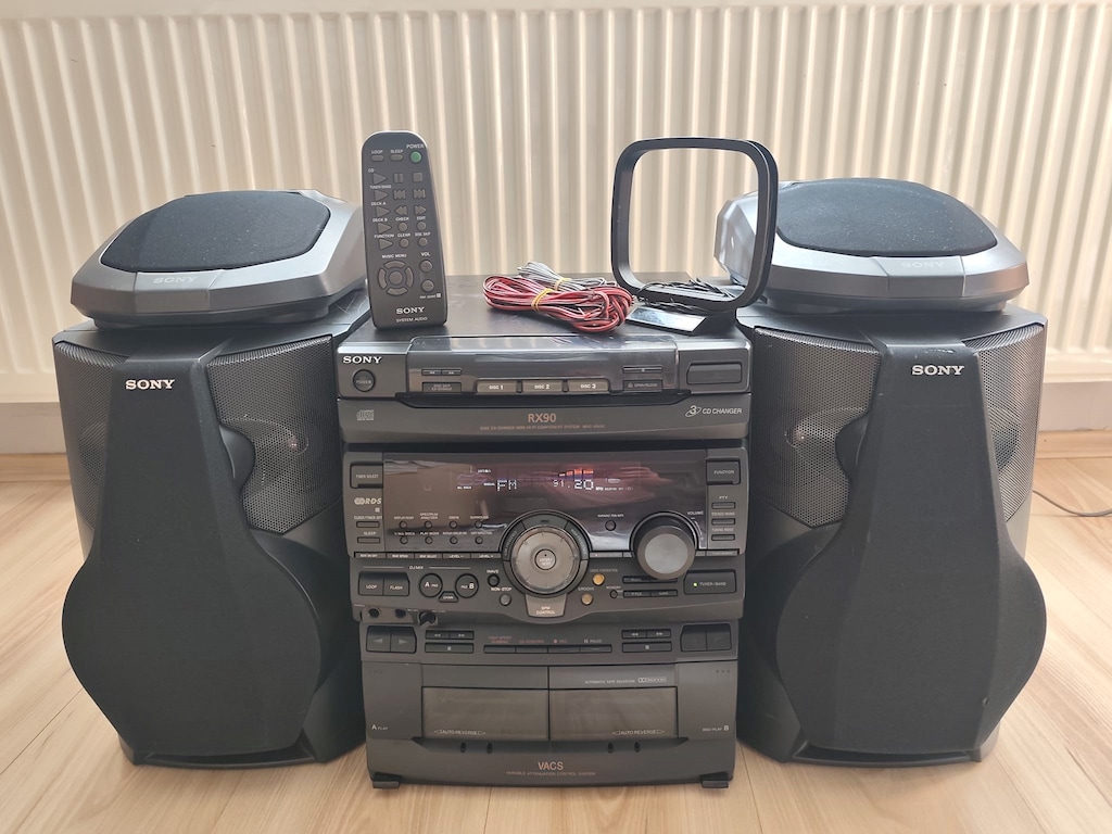 SONY HCD - RX 90 - TERTEMİZ ve TAM TAKIMDIR - 2