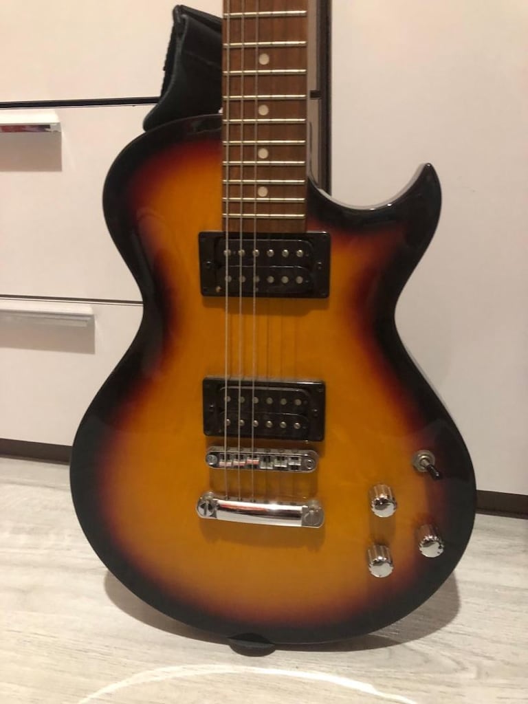 İbanez Elektro Gitar