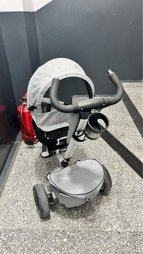 baby toys ebebek 3 tekerlekli bebek bisikleti ebeveyn kontrollü 3000₺ - 9
