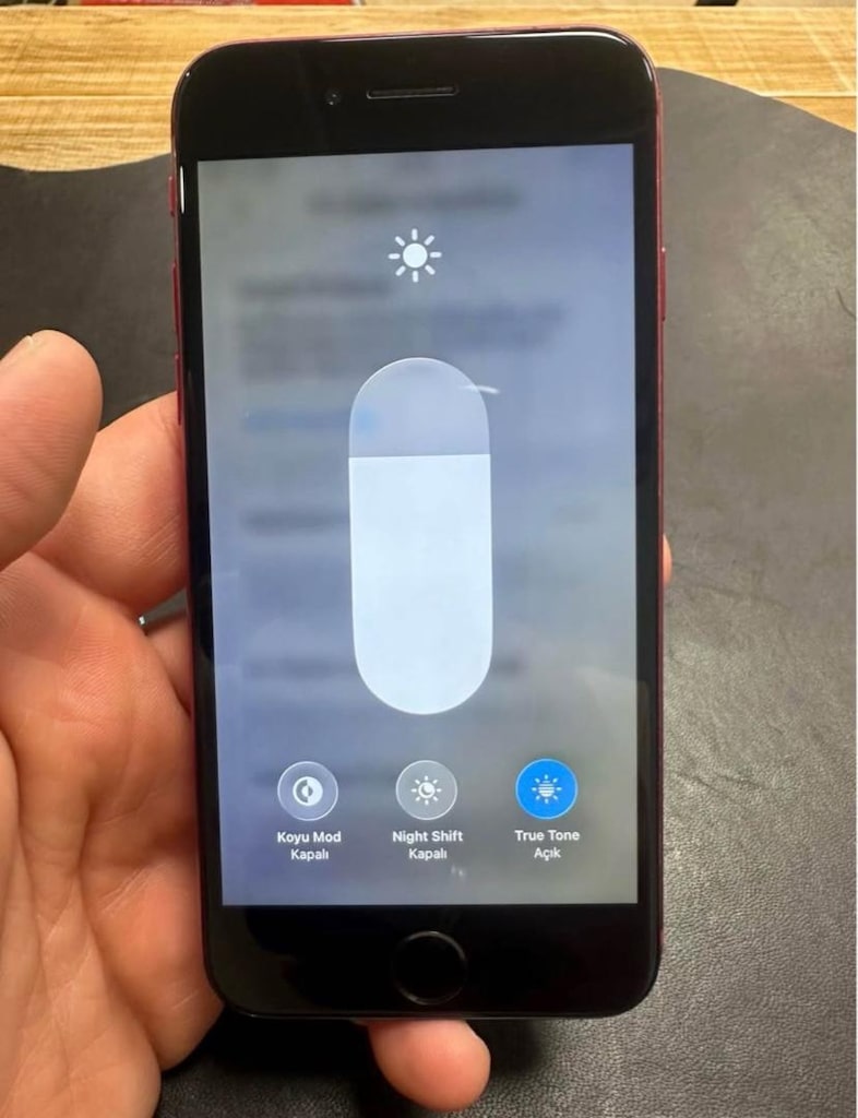 İPHONE SE 2.nesil - 8