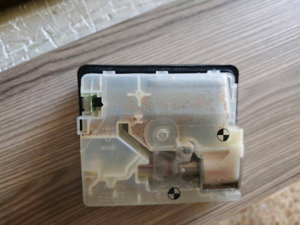 Bosch bulaşık Makinesi deterjan haznesi - 2