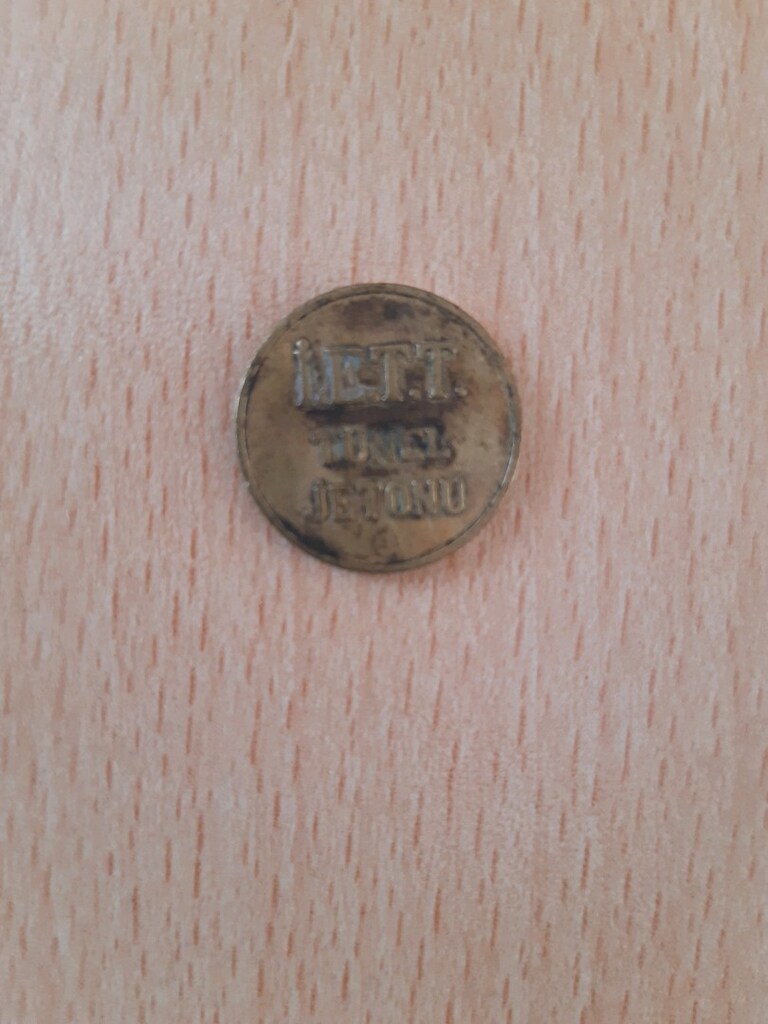İstanbul Eski bir tünel jetonu. Koleksiyonluk veya nostaljik bir obje - 4