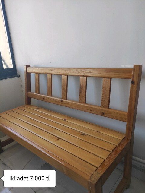 çeşitli mobilyalar