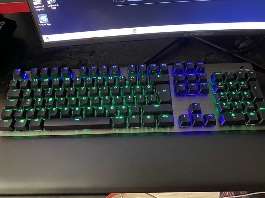 Logitech G513 Carbon Blue Switch Mekanik Klavye - 4