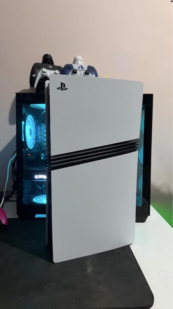 PS5 PRO CFİ 7021 2 TB PLAYSTATİON 5 PRO - 6