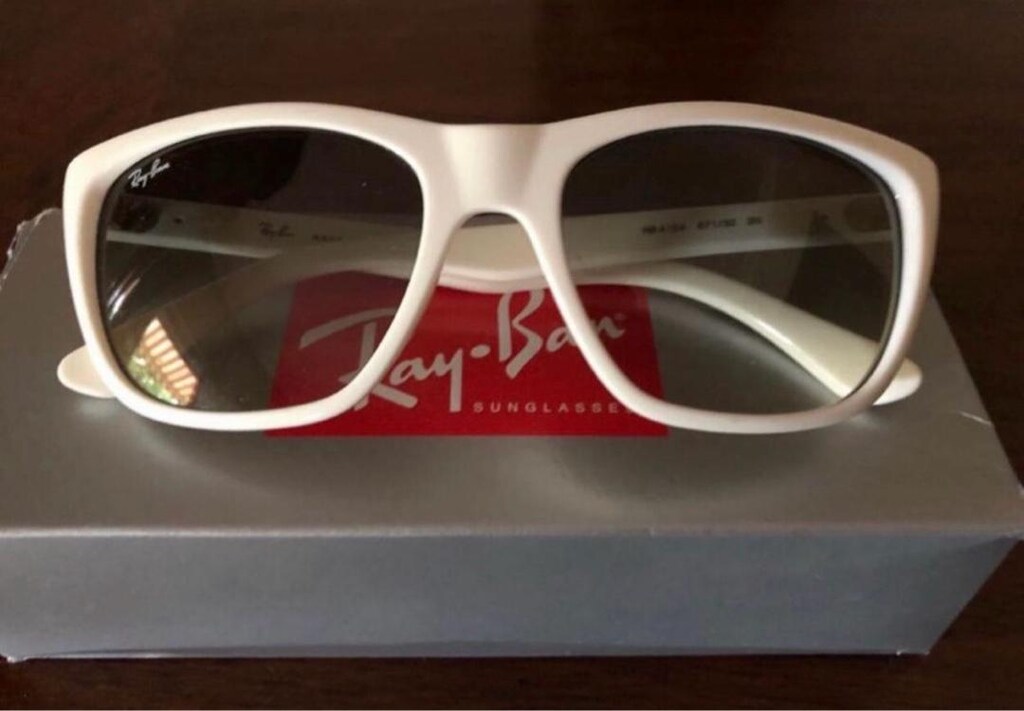 rayban beyaz gunes gozlugu