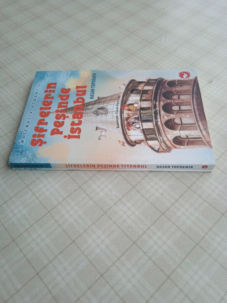 Şifrelerin Peşinde İstanbul Hasan Topdemir Kitap - 3