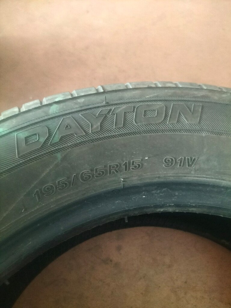 2 adet 195/65R15 yazlık lastikler sıfır gibi - 2