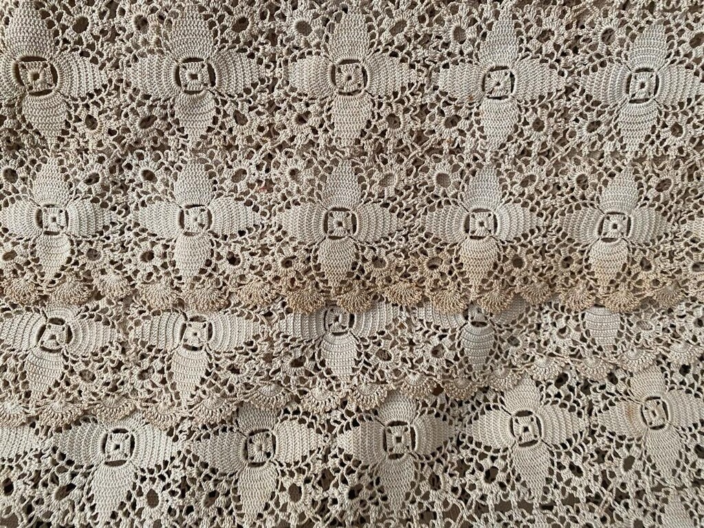 EL EMEĞİ GÖZ NURU DANTEL VİNTAGE MASA ÖRTÜSÜ - 4