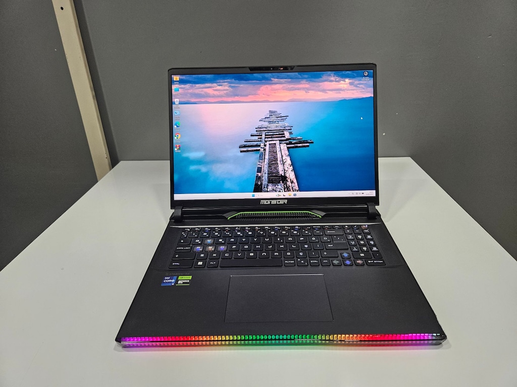 MONSTER SEMRUK + İ9 13.NESİL + 64 GB RAM + 2TB SSD + RTX 4070+