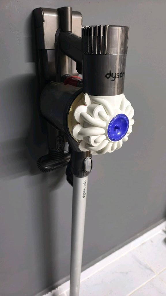 Dyson V6 Plus Şarjlı Süpürge Açıklamayı Okuyunuz - 15
