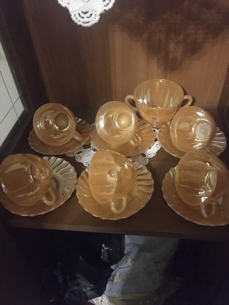 Antika porlant fincan takımı