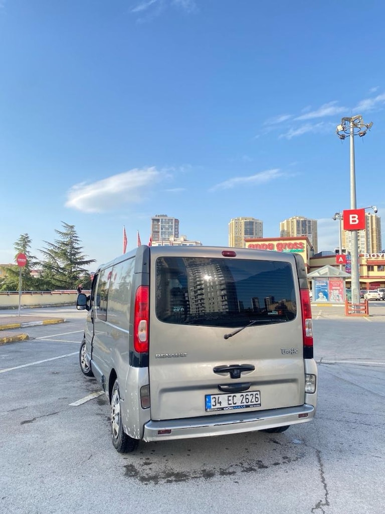 RENAULT TRAFIC 2.0 DCI - 4