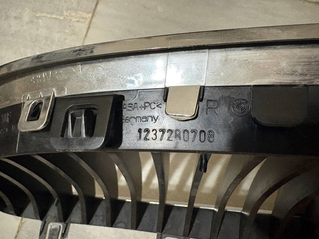 bmw e90 sağ ön panjur böbrek orjinal 224059-10 - 7