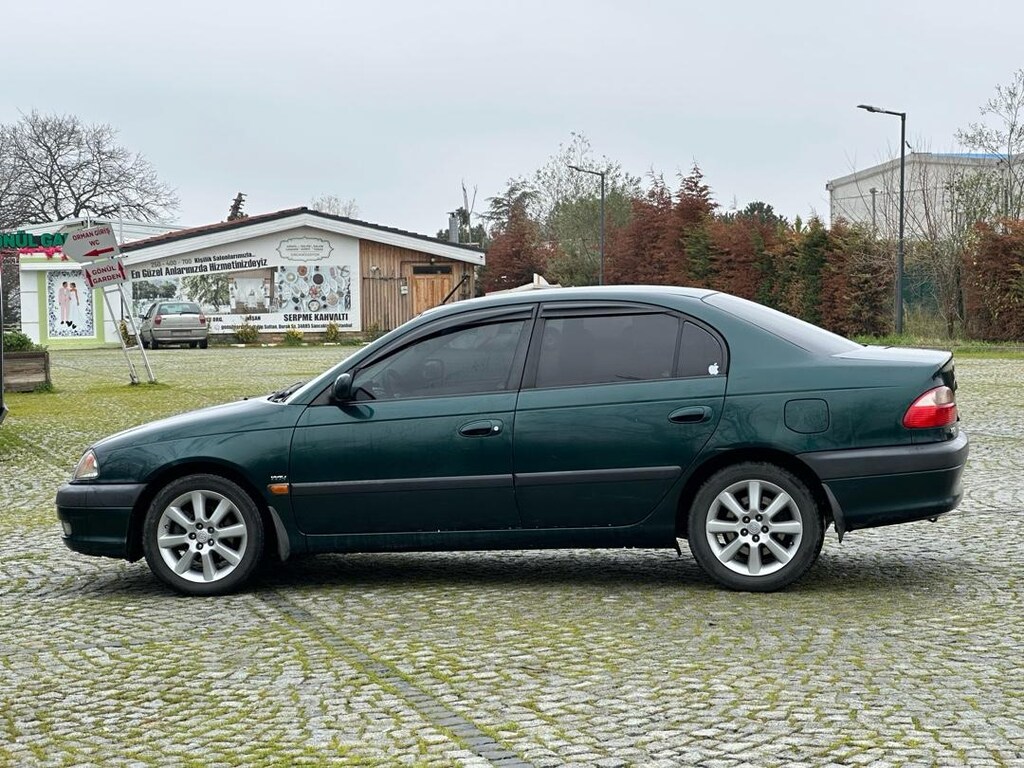 Boyasız degişensiz hasar kayıtsız avensis - 6