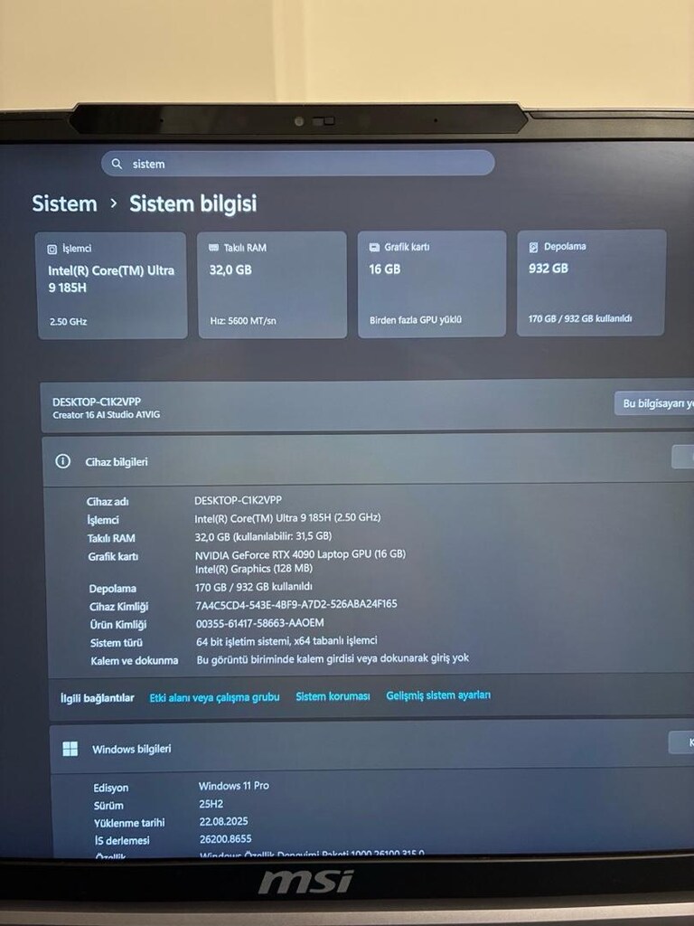 MSI Creator 16 AI Studio Ultra 9 185H 16GB RTX 4090 32GB 1TB 4K - 4