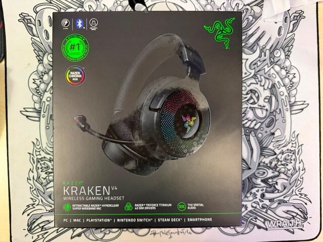 Razer Kraken V4 Kablosuz Gaming Kulaklık