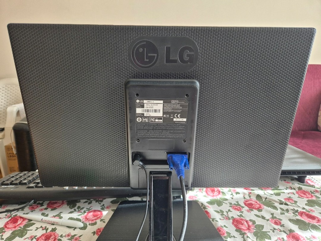 LG 18.5 inç LED Monitör - 3