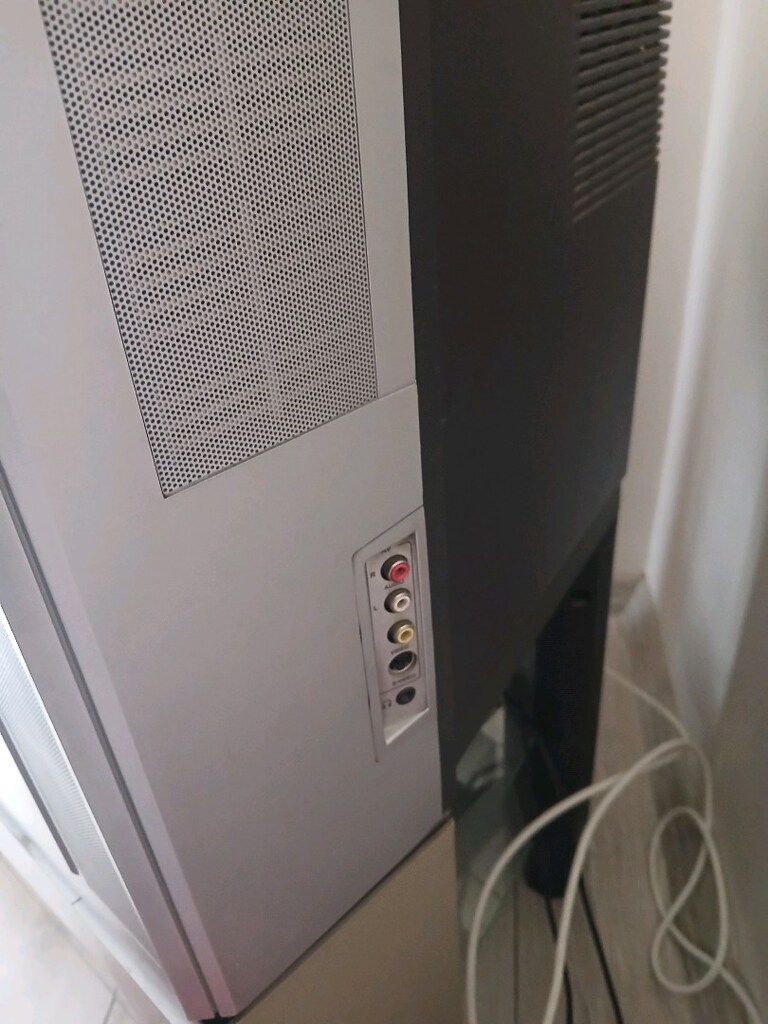 arçelik 72 ekran flat tv -sehpa ve uydu - 13