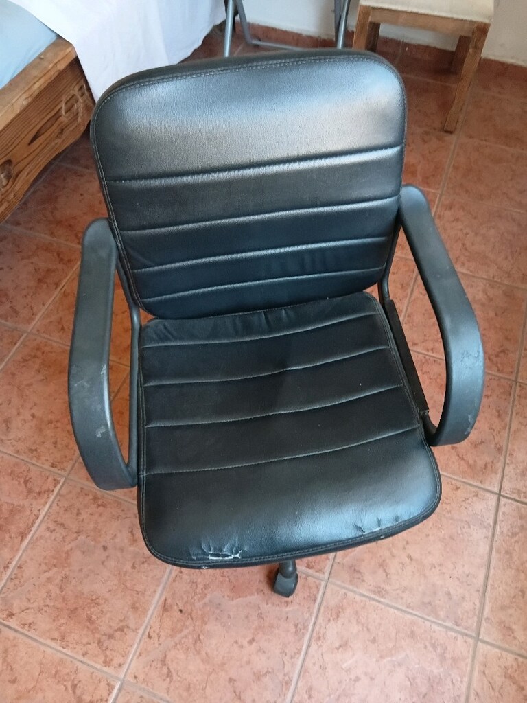 Deri ofis koltuğu saglam ihtiyac fazlasımarmaris merkez nakliyede yard - 3