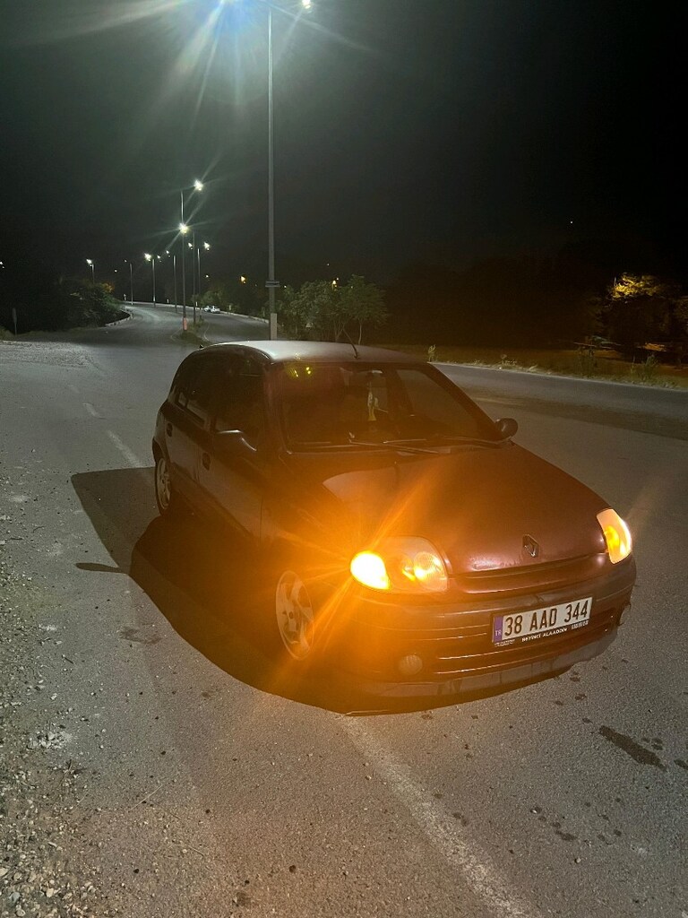 clio 2 99 1.6 - 3