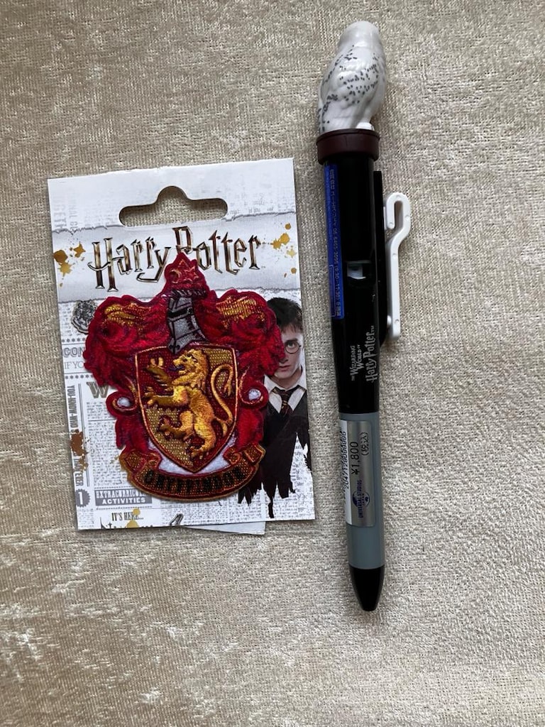 Harry Potter gryffindor nakışlı arma ve tükenmez kalem - 2