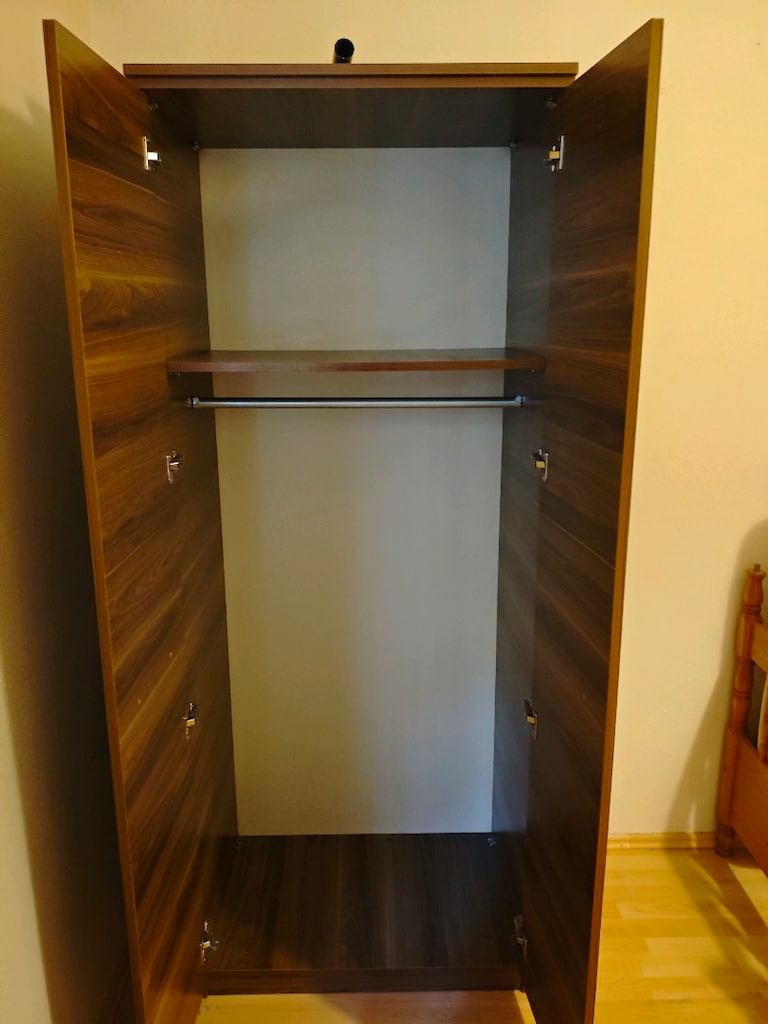 Ahşap Gardırop - 2