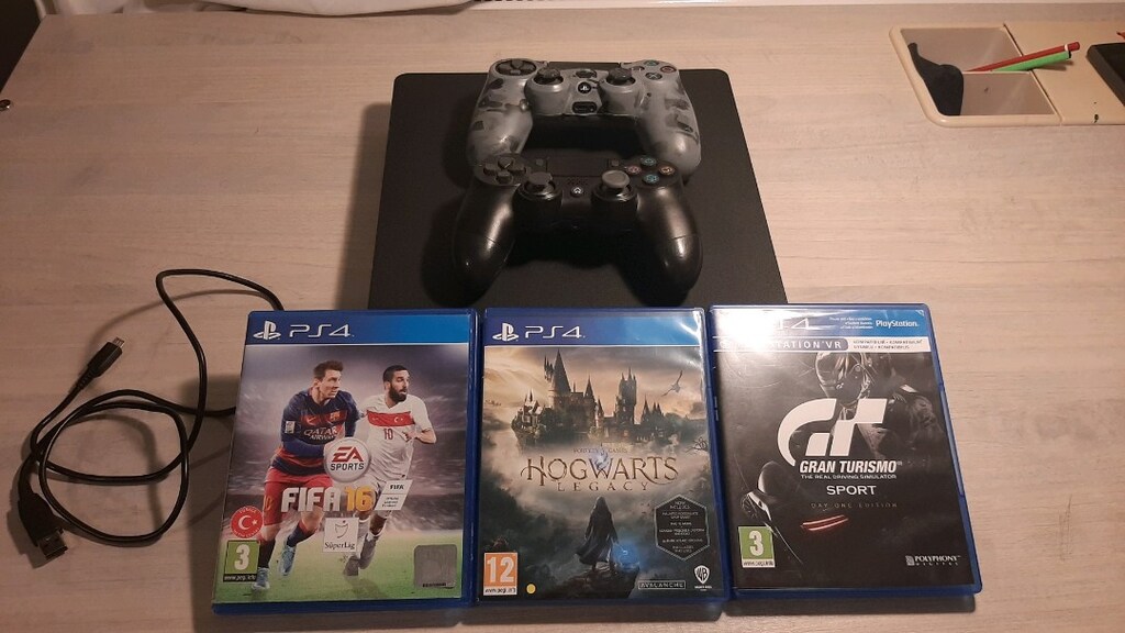 SATILIK SORUNSUZ PS4