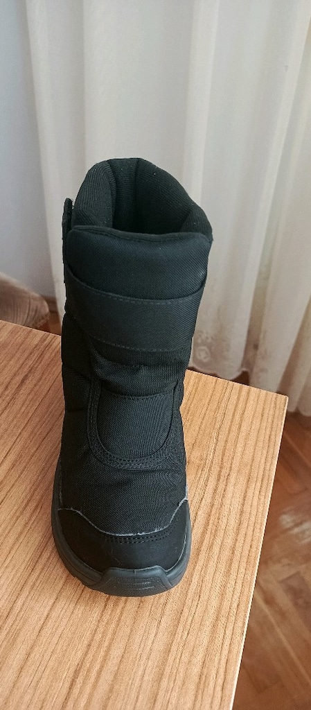 çocuk kar botu 31 numara çok az kullanıldı. decathlon marka - 2