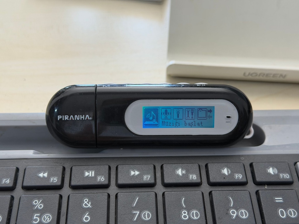 Piranha Quinn Ultra 4GB Dijital Pilli Mp3 Çalar - 2
