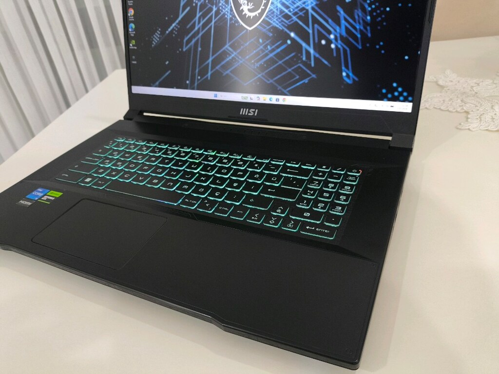i5 11. Nesil MSI G@ming 17.3 dev ekranlı oyun canavarı laptop - 4