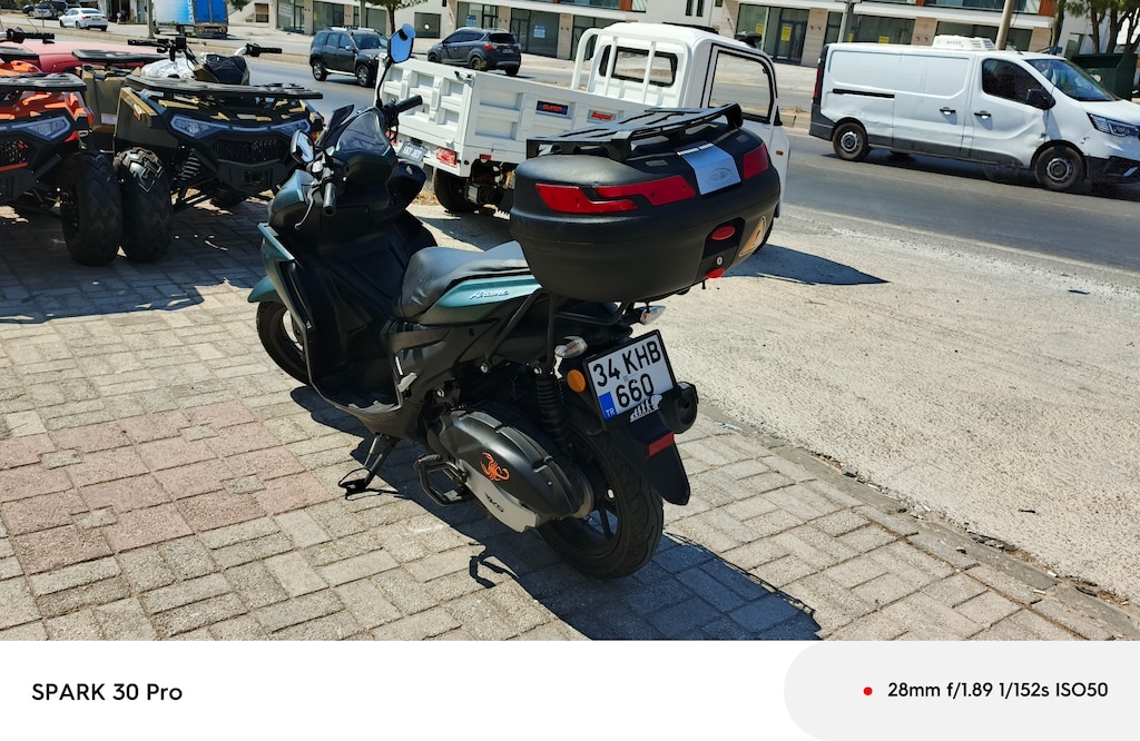 Temiz RKS Arome 125 Maxi Scooter - Kazasız & Düşük Kilometrede - 6