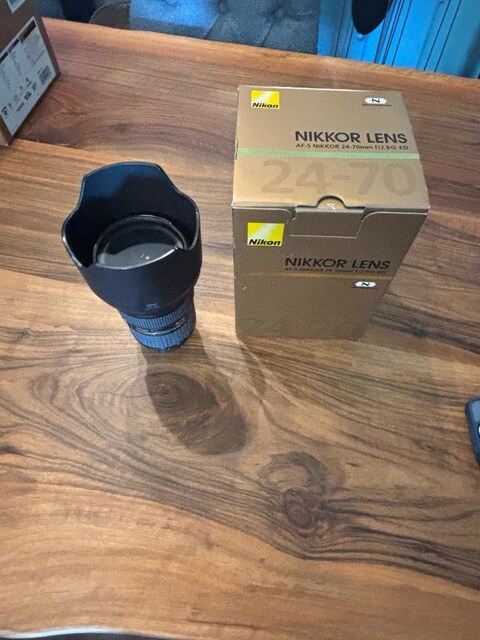 Nikon Lens AF-S 24-70mm f/2.8 ED