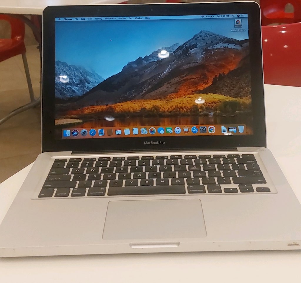 Apple MacBook Pro (13-inch, Mid 2010) - Model 7,1 - 3